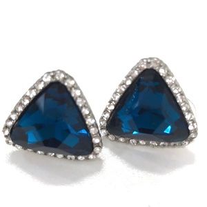 Vintage Faceted faux deep blue sapphire/rhinestone earrings in silver. Gorgeous